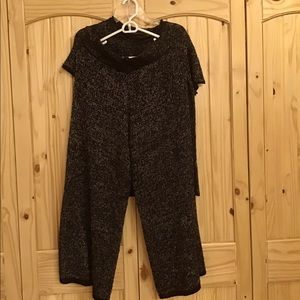 Nice and confortable set of pants and top